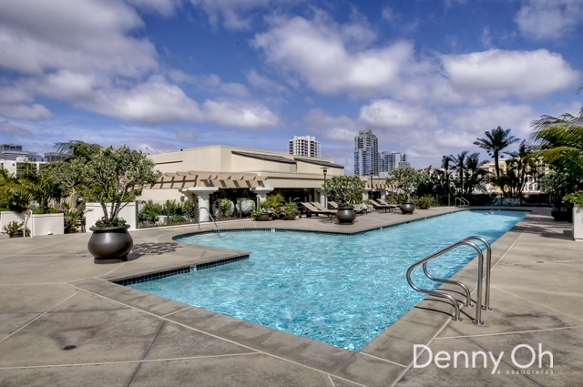 Harbor Club Pool Deck